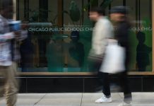 시카고 공립학교 교사들 높은 급여에 비해 높은 결근율